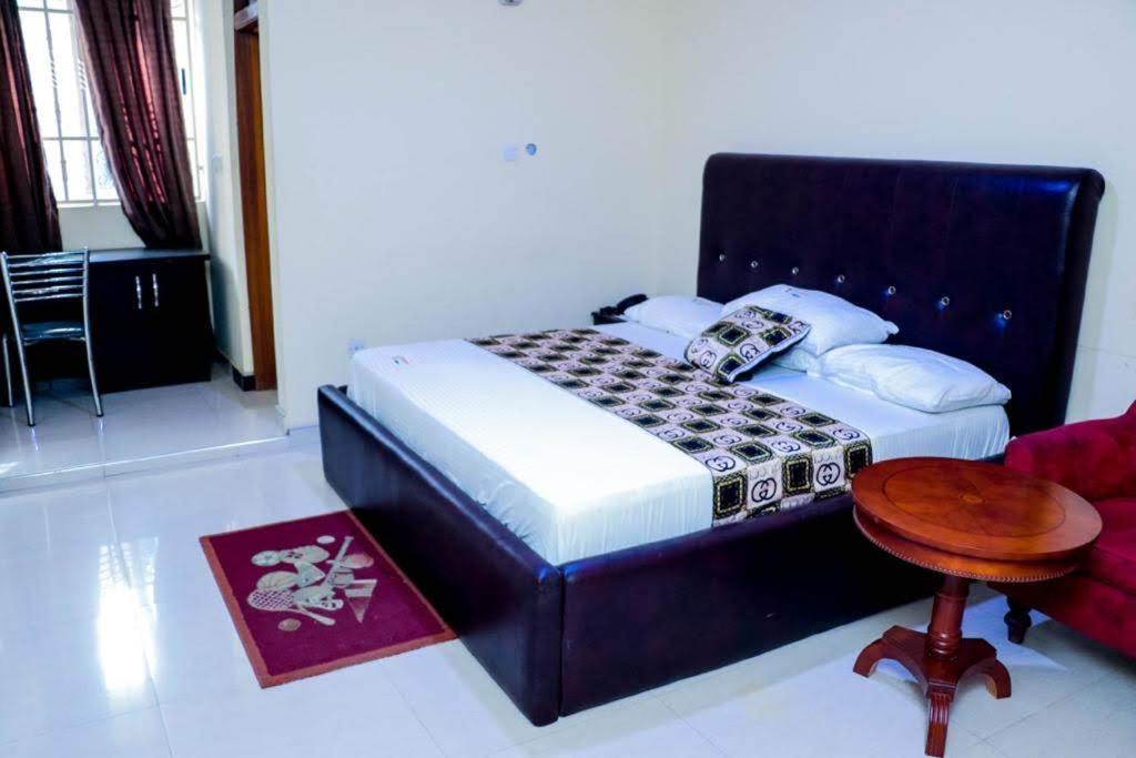 Dc Ambassadors Hotel Dawhwenya Exterior foto